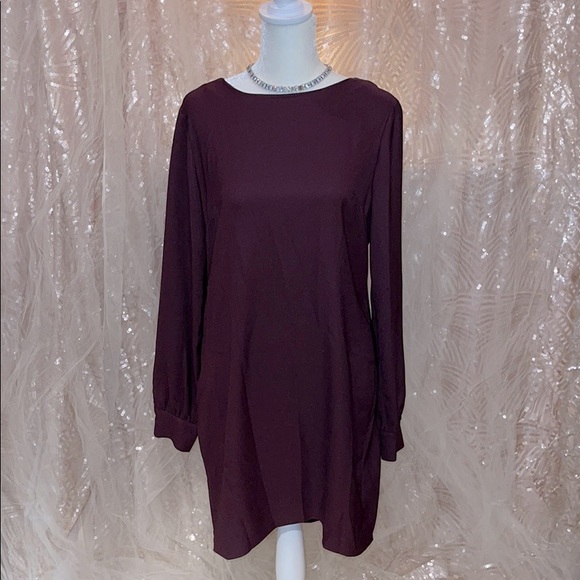 Plum colored long sleeve mini dress with low back - Picture 1 of 4